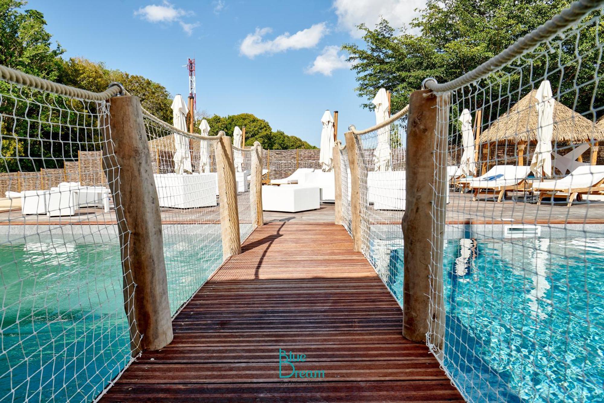 Grand-Bourg  Kawan Nid - Tout Confort, Plage A 2 Min A Pied, Piscine, Wifi, Climatisation מראה חיצוני תמונה